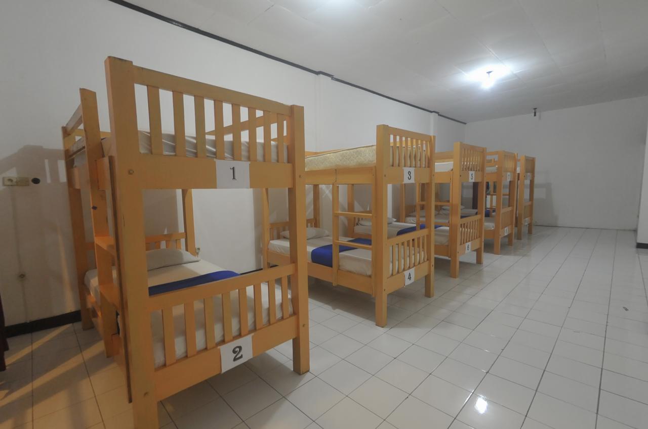 סנגיגי Oseania Hostel מראה חיצוני תמונה